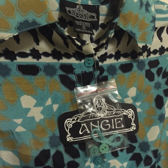 Angie Mosaic Button Down Tank - Picture 3 of 4